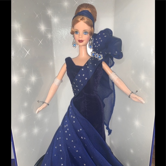 The Official Barbie Collectors Edition - Picture 6 of 10